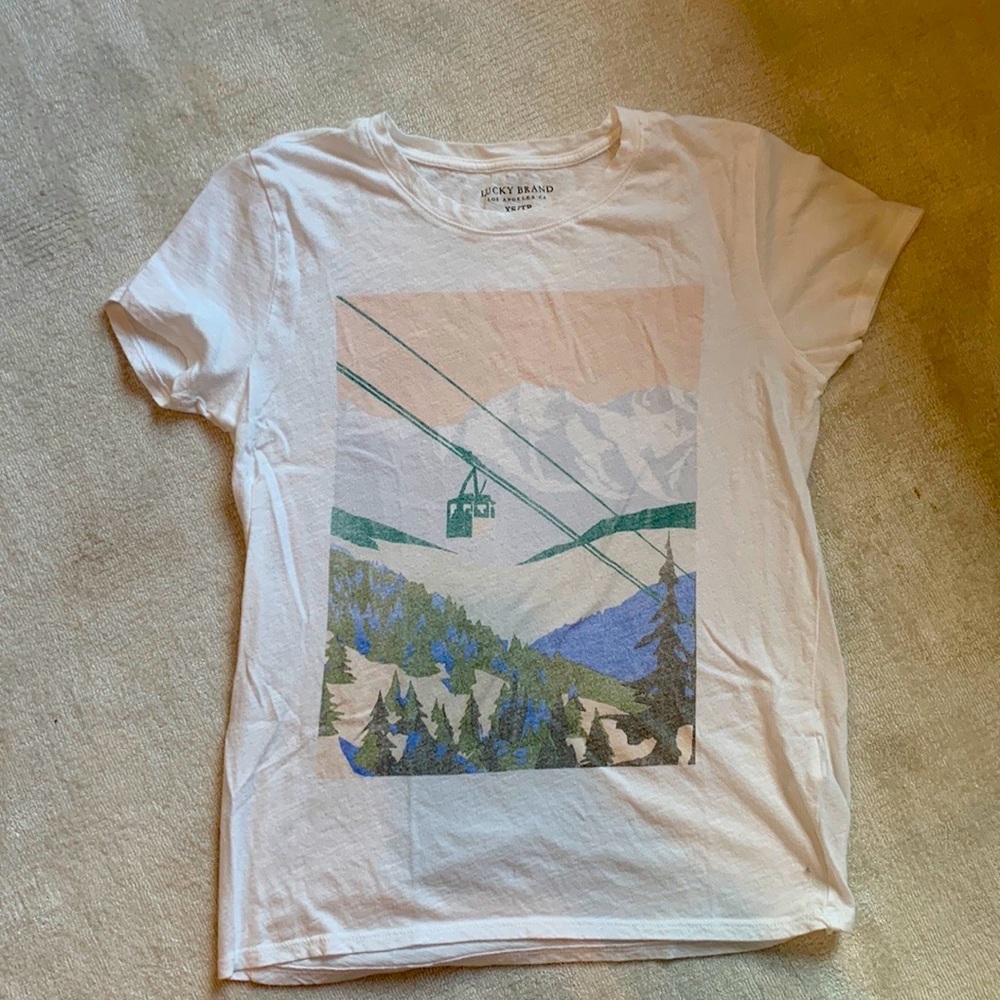 Lucky Brand T-shirt with mountain scenery